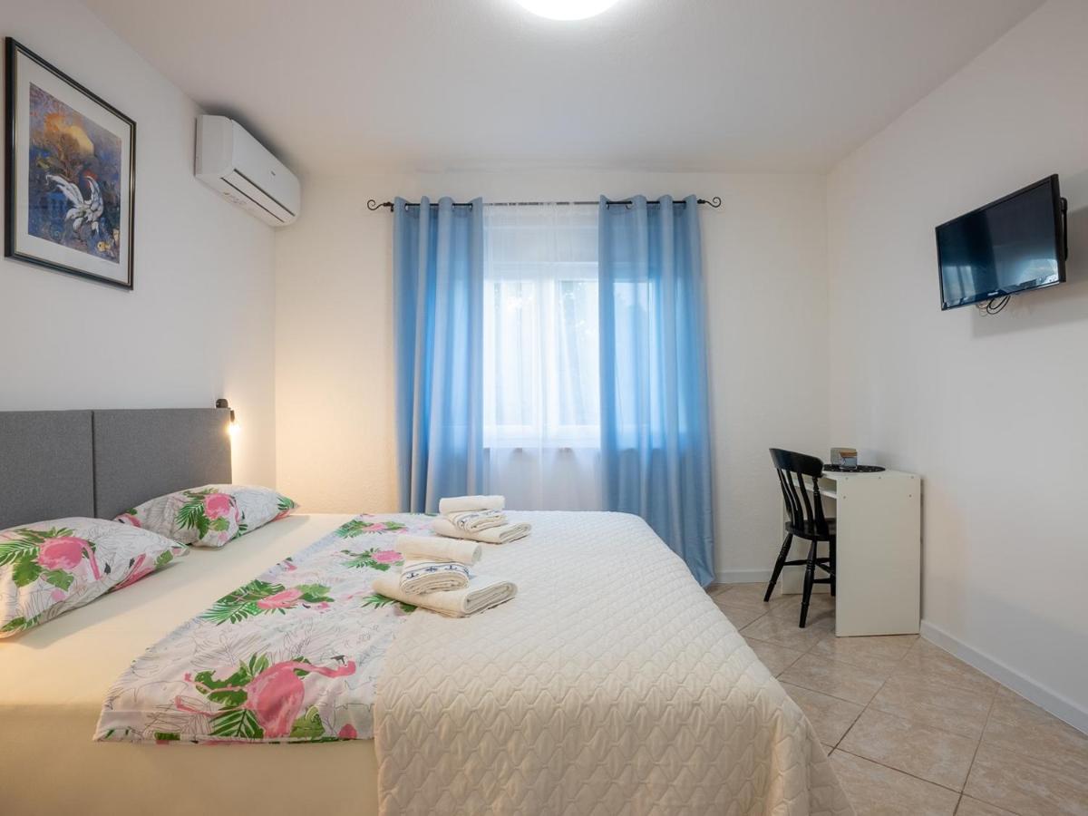 Restaurant & Rooms Nino Porat  Buitenkant foto