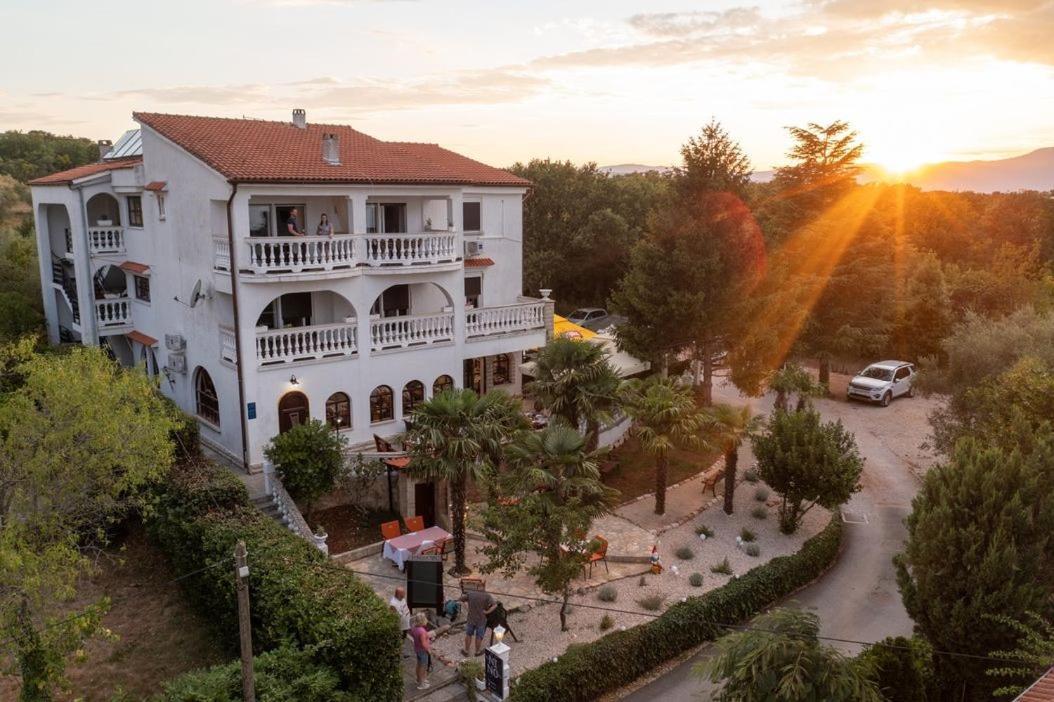 Restaurant & Rooms Nino Porat  Buitenkant foto